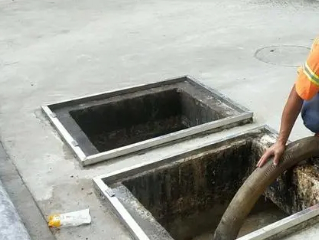 宝兴化粪池清理
